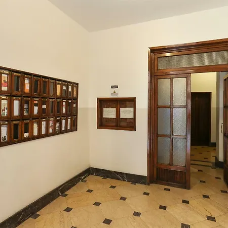 Golden Jack - Sweet Dreams In Apartment Florenz